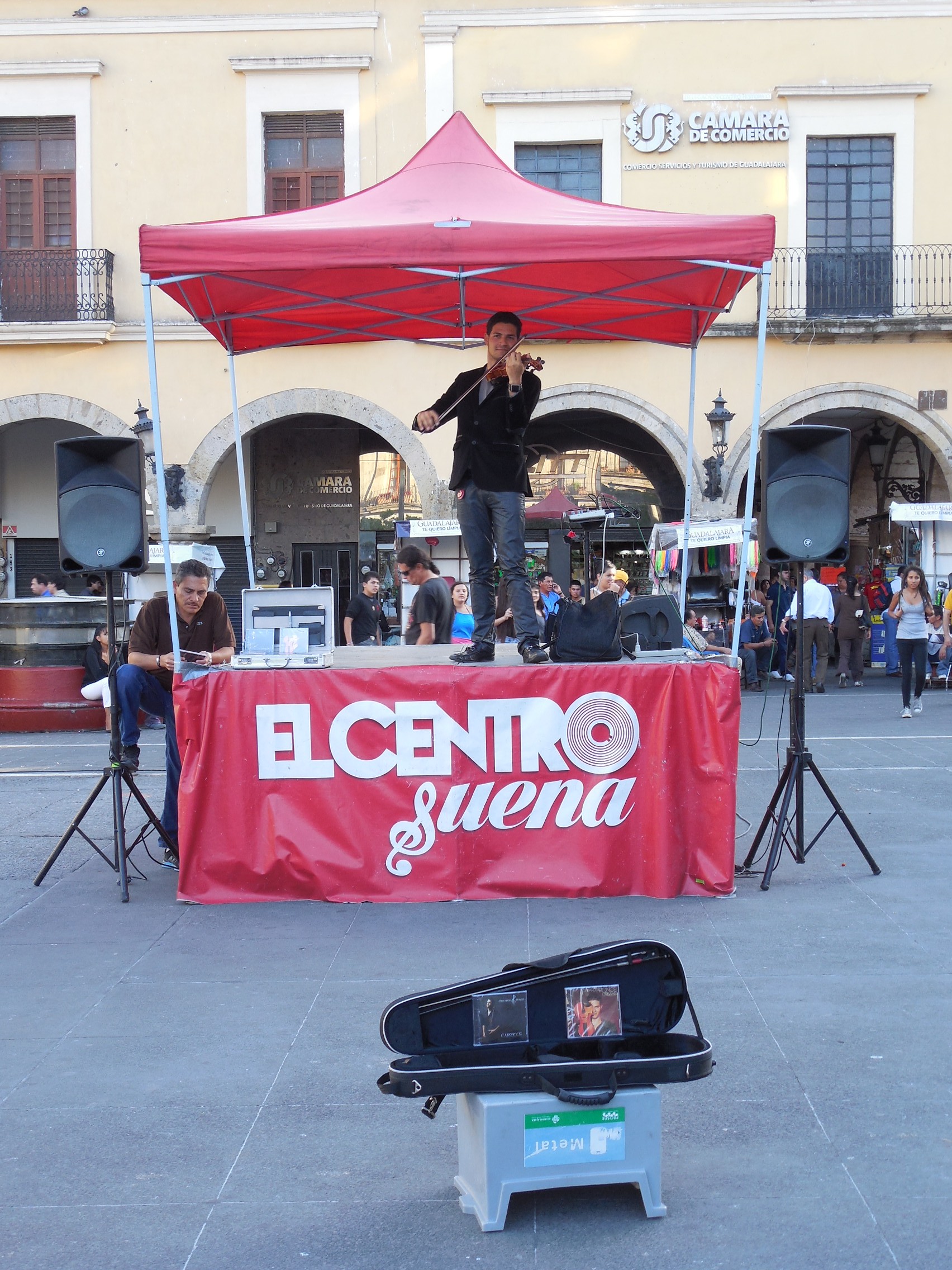 Escena urbana cotidiana